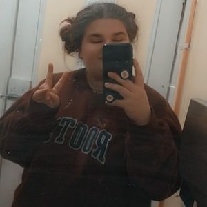 Meet your Posher, Abigail